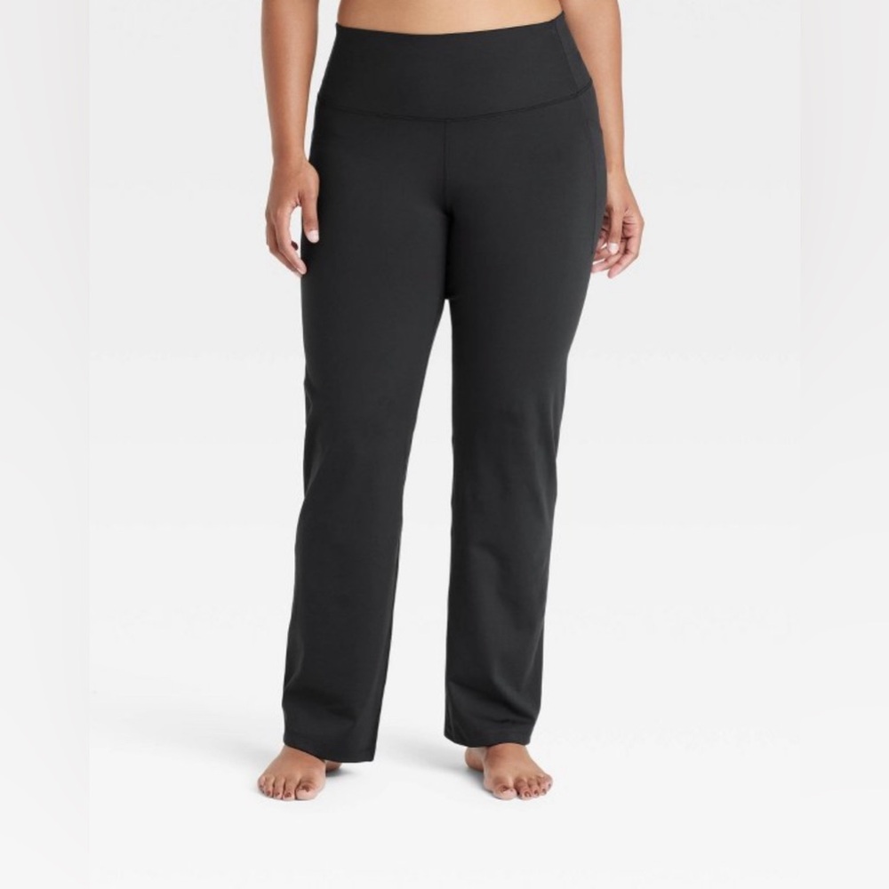 Women's All In Motion Dynamic Flex High-Rise Pocketed Straight Leg Pants Size M